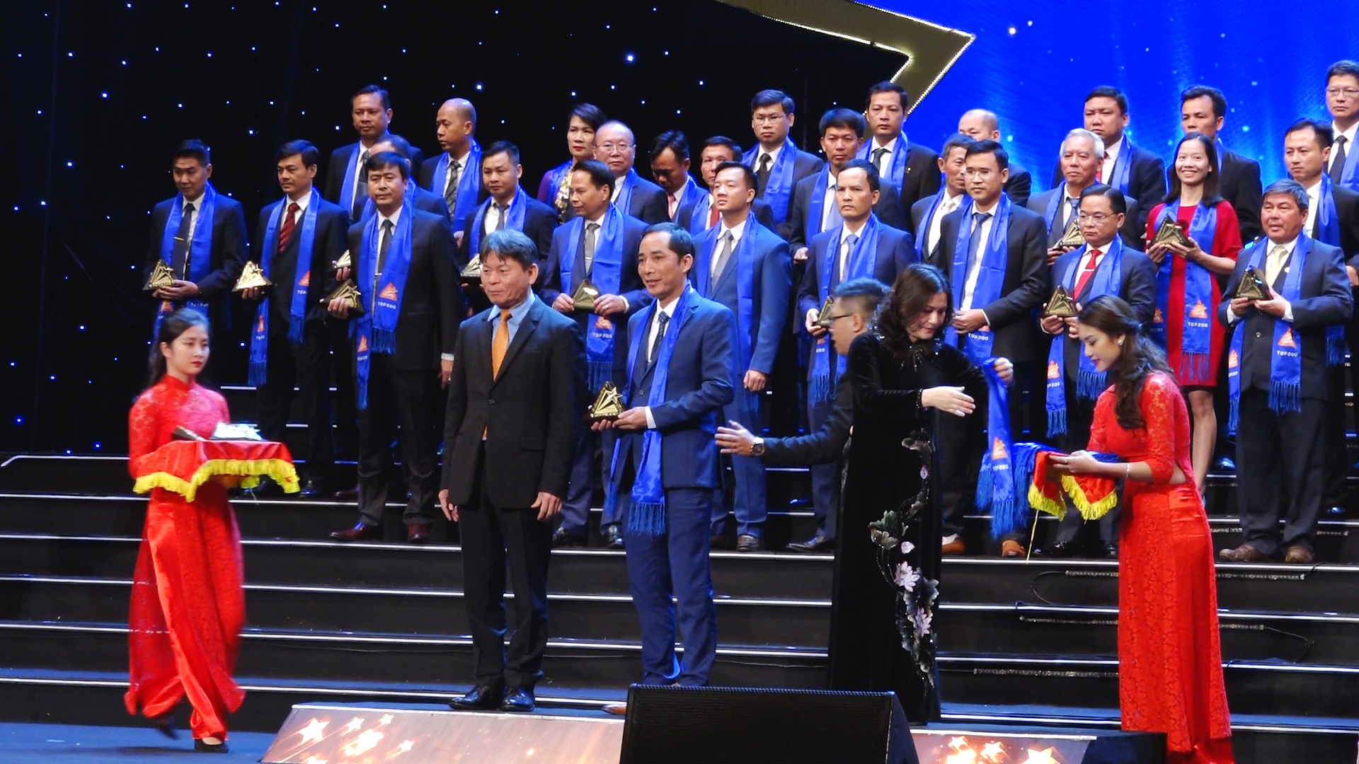 Agrilong_TOP_Sao_Vang_Dat_Viet2